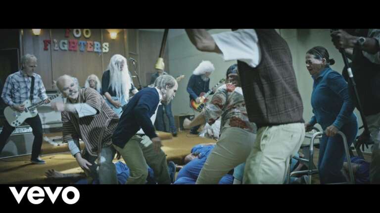 Run, el nuevo video de Foo Fighters 2